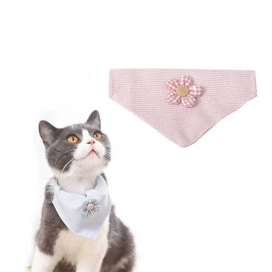Collar tipo bandana con flor para perros y gatos